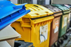 5 Benefits of Renting a Dumpster for Holiday Gatherings